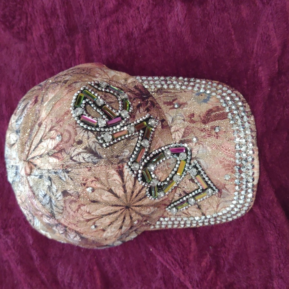 Blingy LOVE Hat